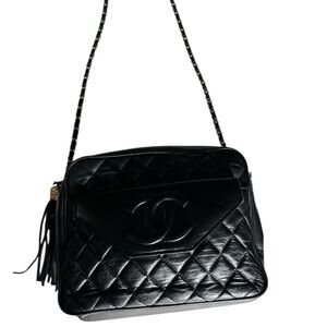Chic Black Quilted Crossbody Bag with Tassel